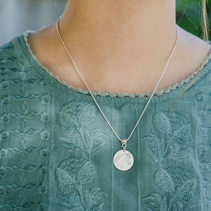 Minimalist Silver Necklace - Freedom